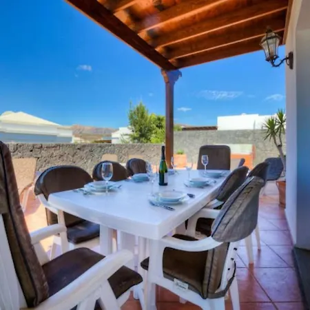 Puerto Del Carmen Sleeps 8 Pool Wifi Puerto del Carmen (Lanzarote)