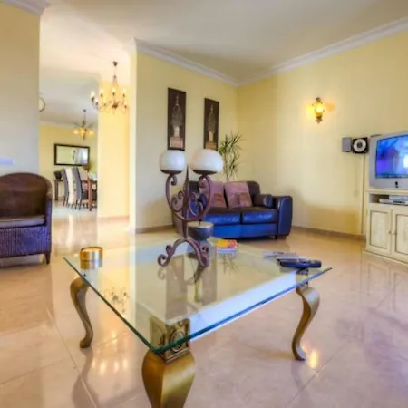 Puerto Del Carmen Sleeps 8 Pool Wifi *