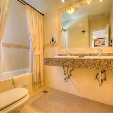 Villa Puerto Del Carmen Sleeps 8 Pool Wifi *